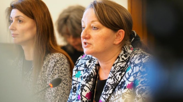 Комисията по труда и социалната политика и Комисията по здравеопазване